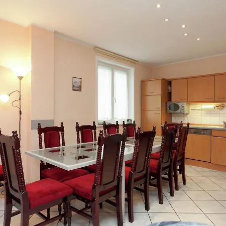 Semesterbostad Luxury In With Private Pool
