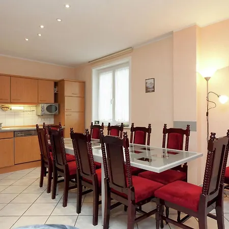 Luxury In With Private Pool Эленд