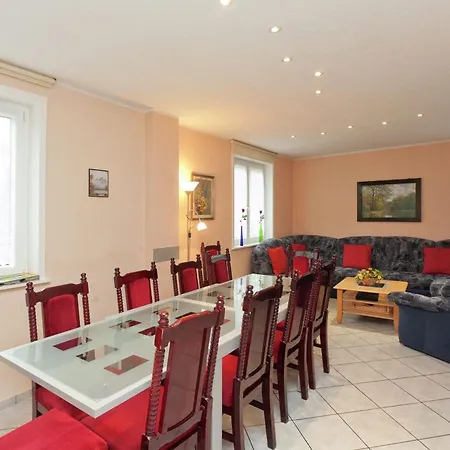 Semesterbostad Luxury In With Private Pool