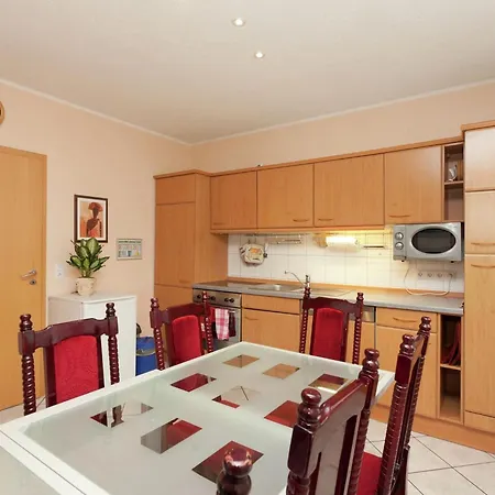 Luxury In With Private Pool بيت للعطل