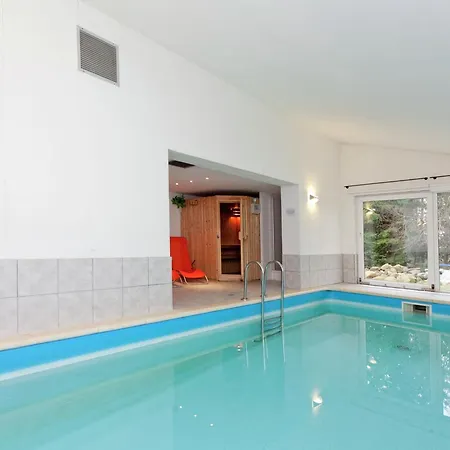بيت للعطل Luxury In With Private Pool