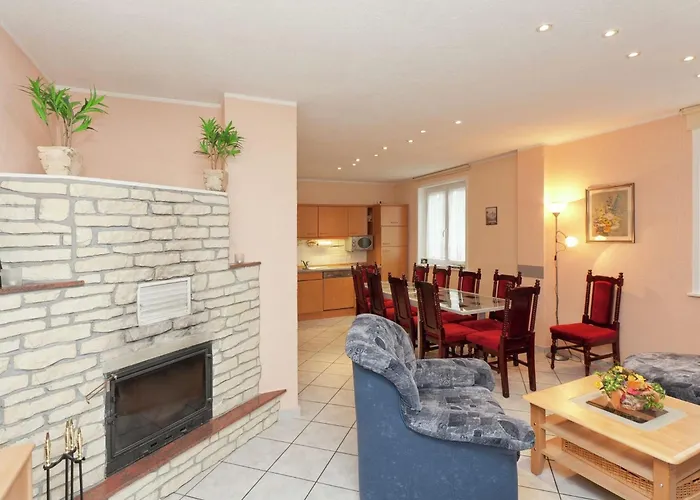 Mit Wellnessbereich In 엘렌트