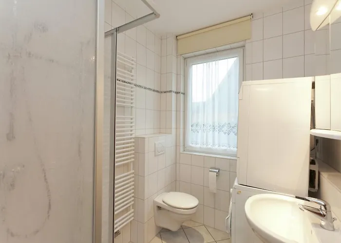 펜션 Mit Wellnessbereich In *